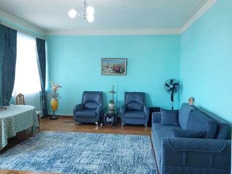 2 otaqlı köhnə tikili - İçəri Şəhər m. - 61 m²