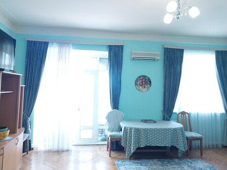2 otaqlı köhnə tikili - İçəri Şəhər m. - 61 m²