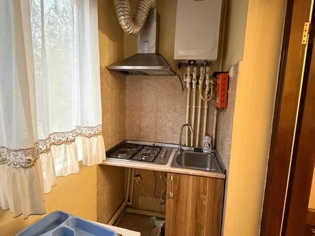 1 otaqlı köhnə tikili - Azadlıq Prospekti m. - 45 m²