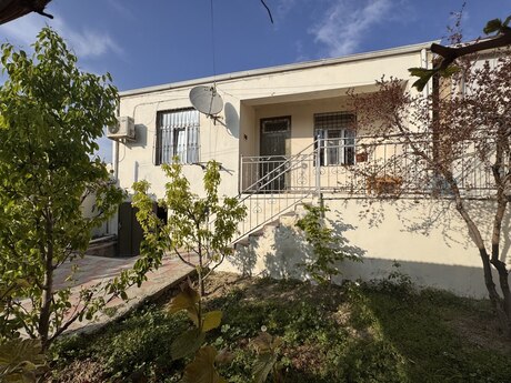 3 otaqlı həyət evi/bağ evi - Xırdalan - 130 m²