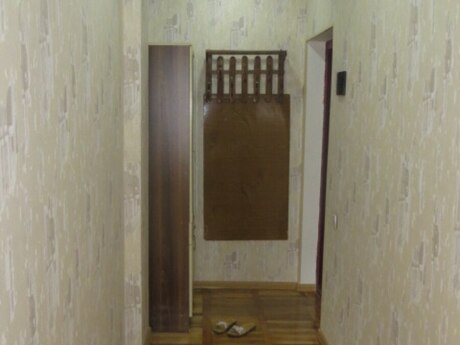 1 otaqlı köhnə tikili - İnşaatçılar m. - 35 m²