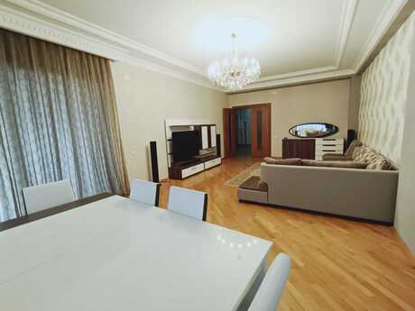 4 otaqlı yeni tikili - 28 May m. - 180 m²