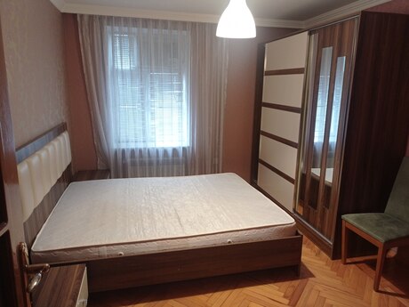3 otaqlı köhnə tikili - 20 Yanvar m. - 85 m²