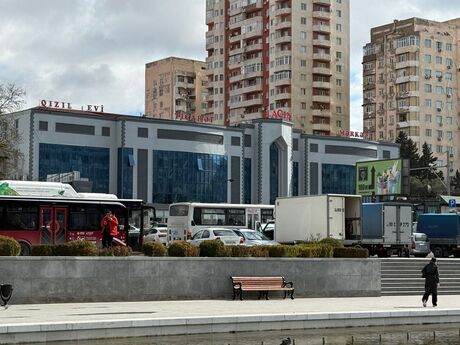 Объявление №6062956 - Баку, м. Халглар Достлугу, 2-комн., 55 м², 4/5 этаж