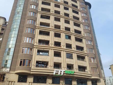 Объявление №6062996 - Баку, м. Низами, 4-комн., 205 м², 7/14 этаж