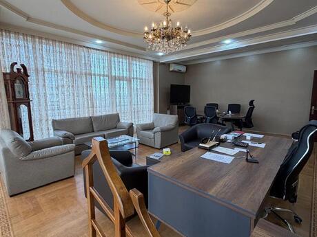 Elan №6063036 - Bakı, 28 May m., 5 otaqlı, 250 m²