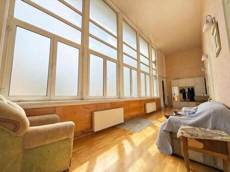 5 otaqlı köhnə tikili - İçəri Şəhər m. - 190 m²
