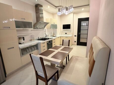 Объявление №6063171 - Баку, м. Элмляр Академиясы, 4-комн., 150 м², 14/17 этаж