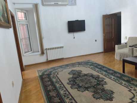 4 otaqlı köhnə tikili - Nəsimi r. - 110 m²