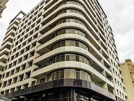 4 otaqlı yeni tikili - Sahil m. - 256 m²