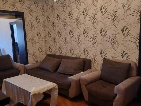 3 otaqlı köhnə tikili - Xətai r. - 80 m²