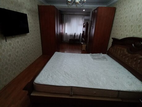 2 otaqlı köhnə tikili - İçəri Şəhər m. - 80 m²