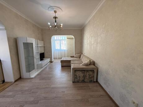 1 otaqlı köhnə tikili - Azadlıq Prospekti m. - 50 m²