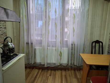 2 otaqlı köhnə tikili - Elmlər Akademiyası m. - 56 m²