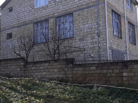 5 otaqlı həyət evi/bağ evi - Quba - 246 m²