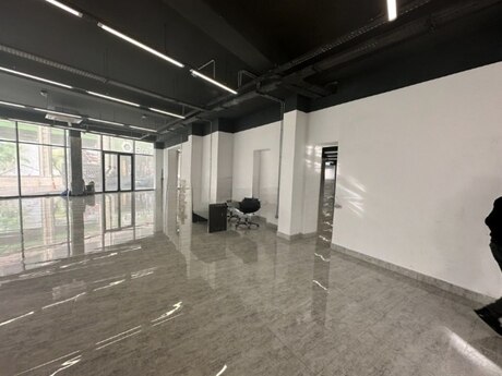 Obyekt - Azadlıq Prospekti m. - 600 m²
