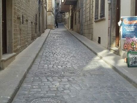 Объявление №6063465 - Баку, м. Ичеришехер, 2-комн., 50 м², 2/3 этаж