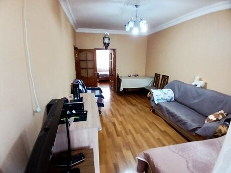 2 otaqlı köhnə tikili - Memar Əcəmi m. - 50 m²