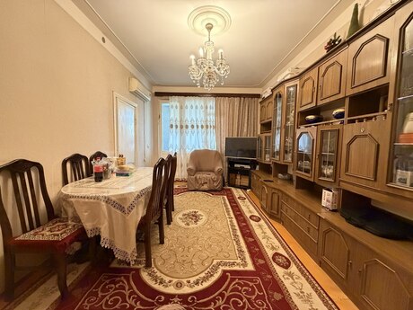 1 otaqlı köhnə tikili - Memar Əcəmi m. - 35 m²