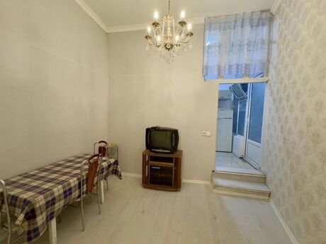 2-комн. вторичка - м. Ичеришехер - 35 м²