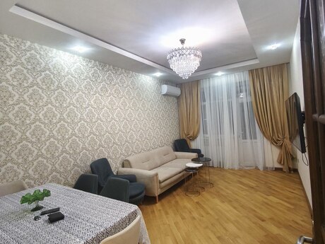 Elan №6063557 - Bakı, 8 Noyabr m., 2 otaqlı, 65 m², 8/16 mərtəbə