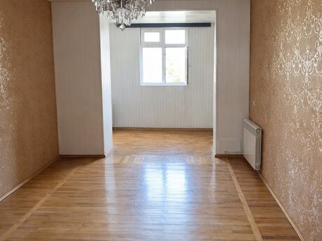 Elan №6063573 - Bakı, Neftçilər m., 3 otaqlı, 70 m², 5/5 mərtəbə