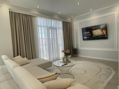 3 otaqlı mənzil, 112 m², Triumph Palace: 399 000 ₼ 3