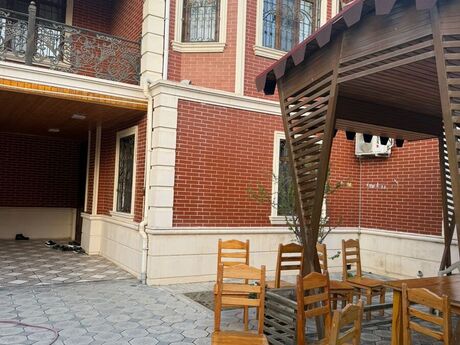 10 otaqlı həyət evi/bağ evi - Bakıxanov q. - 350 m²