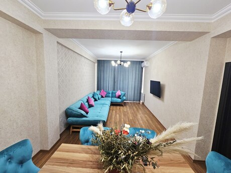 2-комнатная квартира, 84 м², 20 Yanvar: 233 000 ₼ 2