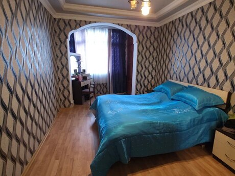 3 otaqlı köhnə tikili - Memar Əcəmi m. - 90 m²