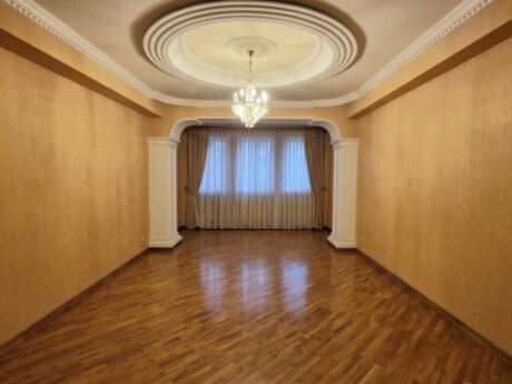 Elan №6026209 - Bakı, 8 Noyabr m., 3 otaqlı, 130 m², 7/12 mərtəbə