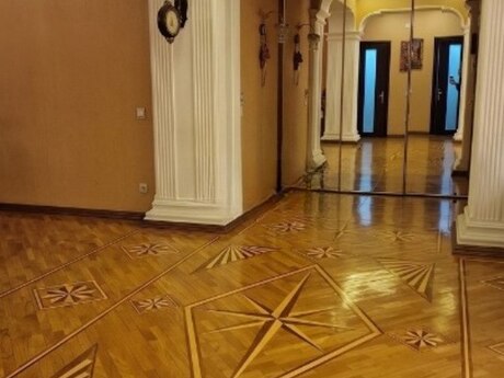 3 otaqlı yeni tikili - 8 Noyabr m. - 130 m²