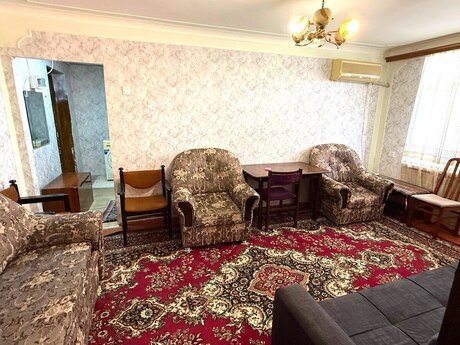2 otaqlı köhnə tikili - Neftçilər m. - 42 m²