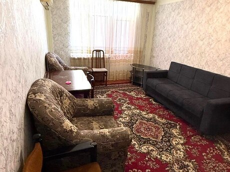 2 otaqlı köhnə tikili - Neftçilər m. - 42 m²