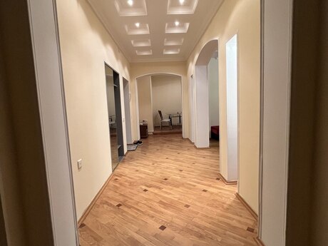 4 otaqlı yeni tikili - Nizami m. - 141 m²