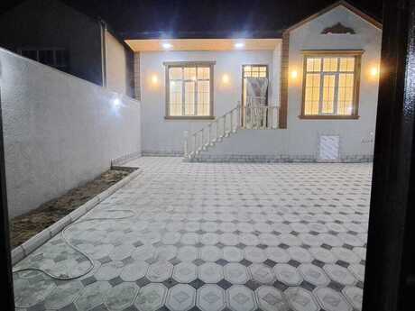 4 otaqlı həyət evi/bağ evi - Saray q. - 120 m²