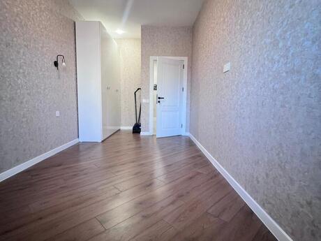 2 otaqlı mənzil, 70 m², 8 Noyabr: 207 000 ₼ 4