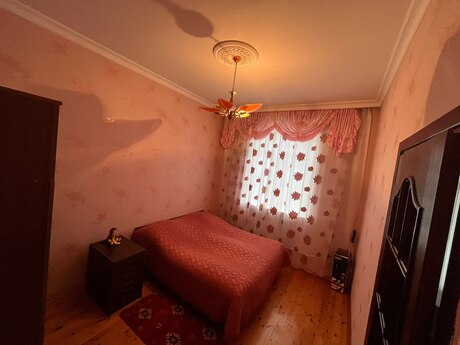 6 otaqlı həyət evi/bağ evi - Əhmədli q. - 205 m²