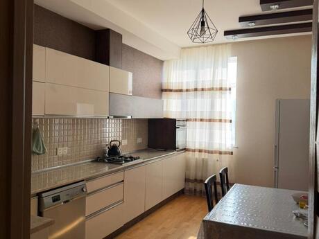 3 otaqlı yeni tikili - Şah İsmayıl Xətai m. - 101 m²