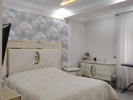 Объявление №6063859 - Баку, м. Элмляр Академиясы, 2-комн., 117 м², 10/18 этаж