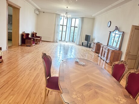 4-комн. дом/дача - пос. Бузовна - 1150 м²