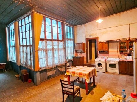 5-комн. вторичка - м. Ичеришехер - 200 м²