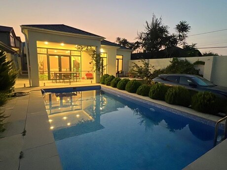 3 otaqlı həyət evi/bağ evi - Şüvəlan q. - 130 m²
