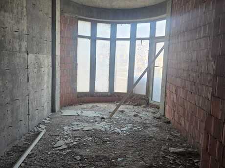 5 otaqlı yeni tikili - Şah İsmayıl Xətai m. - 230 m²