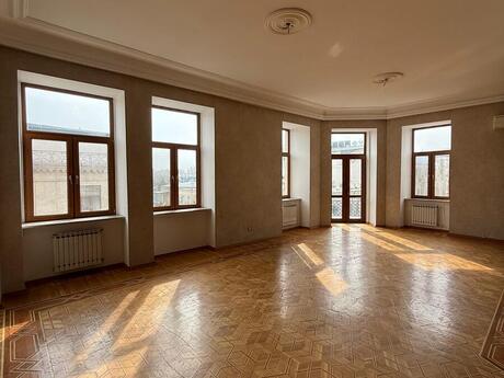 6 otaqlı köhnə tikili - Sahil m. - 350 m²