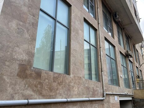 Obyekt - Nizami m. - 270 m²