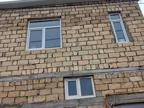 5 otaqlı həyət evi/bağ evi - Badamdar q. - 140 m²