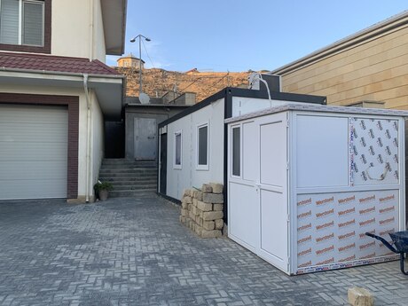 7 otaqlı həyət evi/bağ evi - Badamdar q. - 386 m²