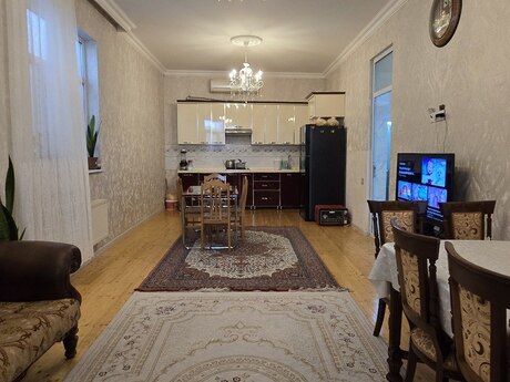 5 otaqlı həyət evi/bağ evi - Xırdalan - 150 m²