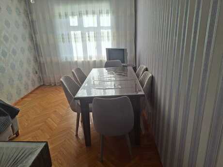 3 otaqlı köhnə tikili - Neftçilər m. - 80 m²